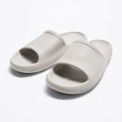 SANDALS WITH VOLUME